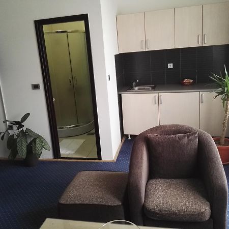 Guest House Amico ヴラニェ エクステリア 写真